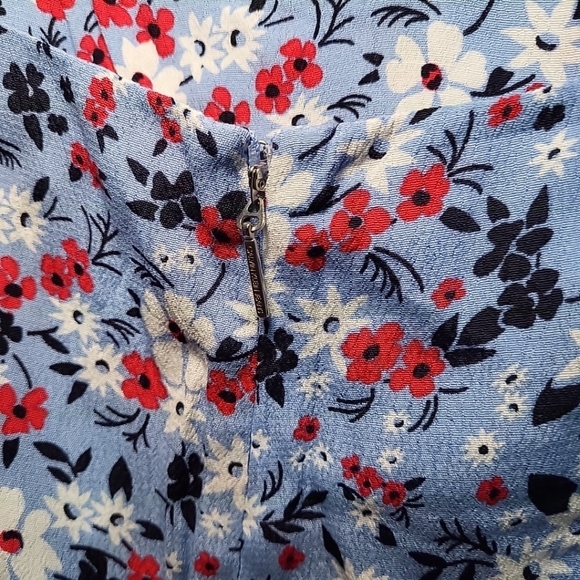 CALVIN KLEIN Women's Mini Dress Blue Floral Print Size M NWT Adjustable Straps - Picture 4 of 10